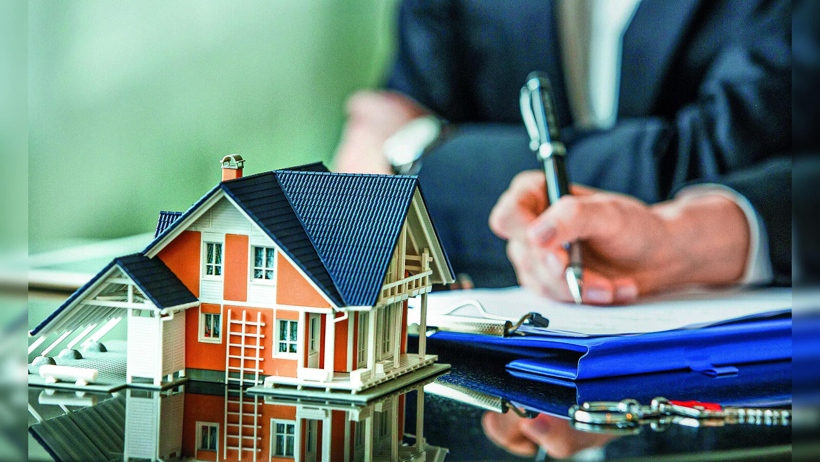 Home purchase and mortgage signing